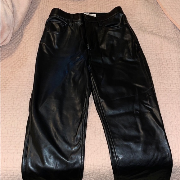 Abercrombie The 90’s Straight Ultra High Rise Faux Leather Pants - Picture 3 of 5